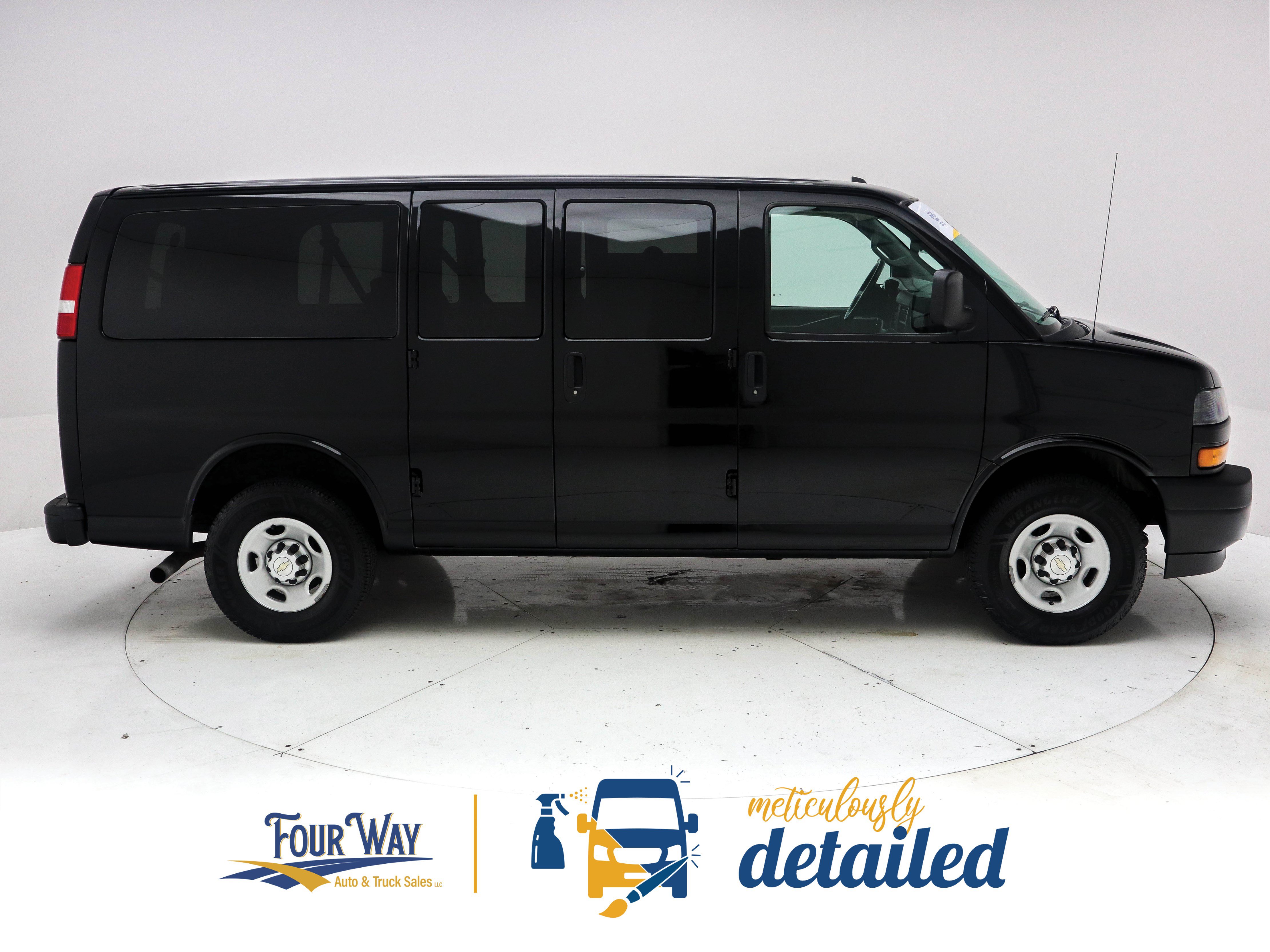 chevrolet express passenger 2020 1GAWGEFG2L1253612 image chevrolet express passenger 2020 1GAWGEFG2L1253612 image